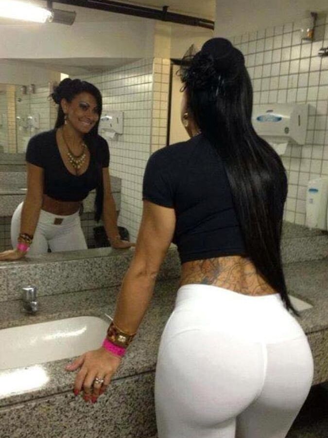 Leggings &amp; Shorts (bucetas apertadas)