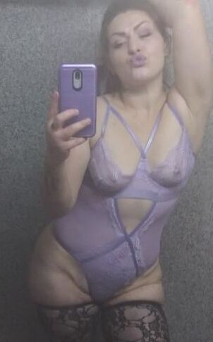Young White Fat BBWs.