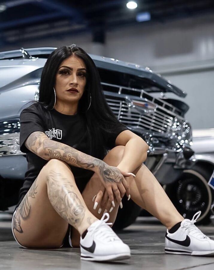 Cholas Hoodrats and Lowrider girls