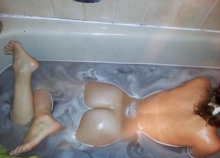 dork thinks he&;s gonna drown
