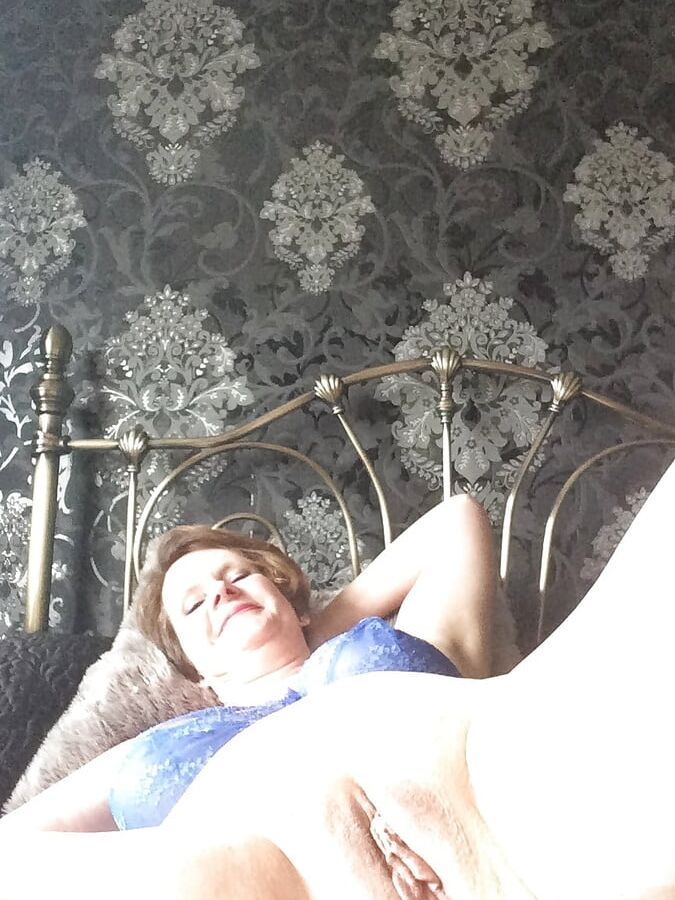 Exposed Sexy Slut Paula from Staffordshire yrs old