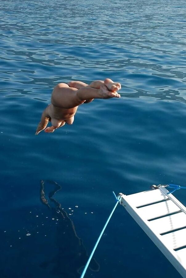 Nudist sports and activities, amateur nudism, hedonism