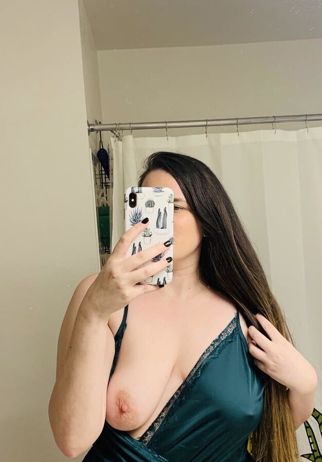 Mom slut with perfect tits
