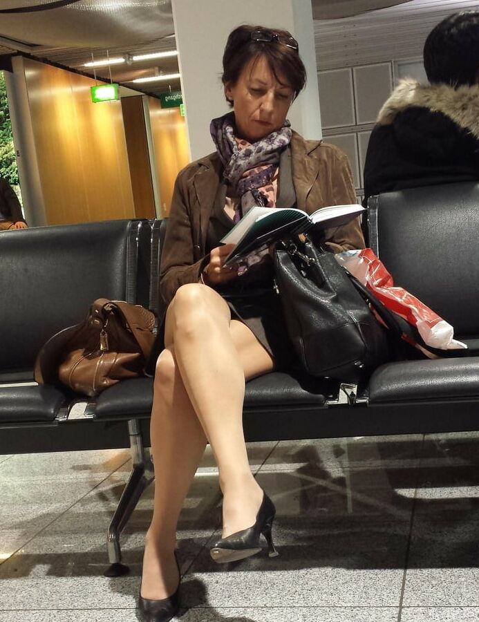 Street Pantyhose - Unaware Cunny Indoors