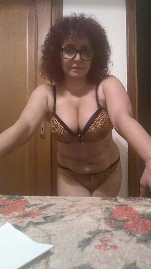 Adele milfona rossa