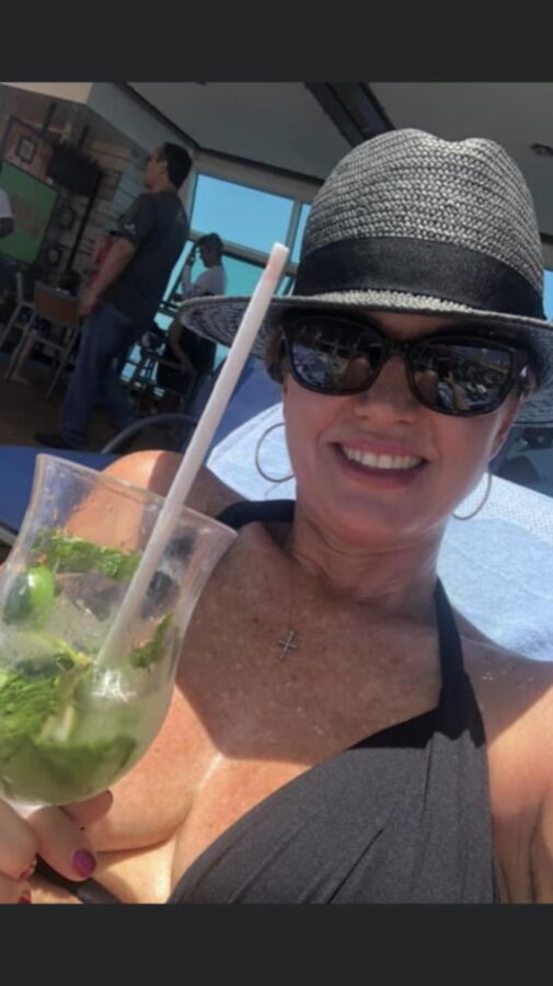 PERFECT MILF HUGE BOOBS Needs Cum! Please Comment!!