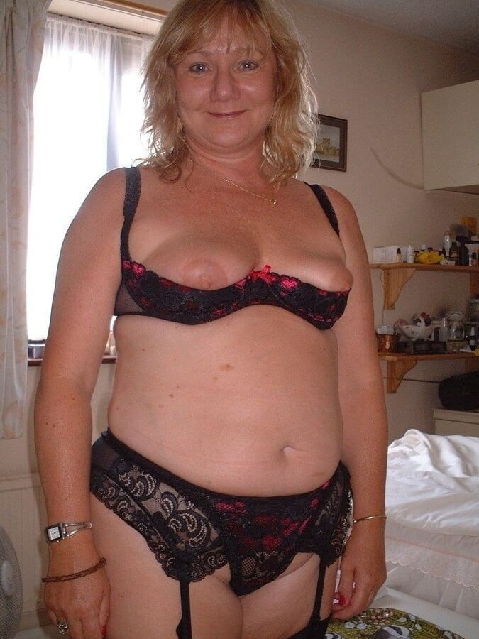 Mature - Lingerie