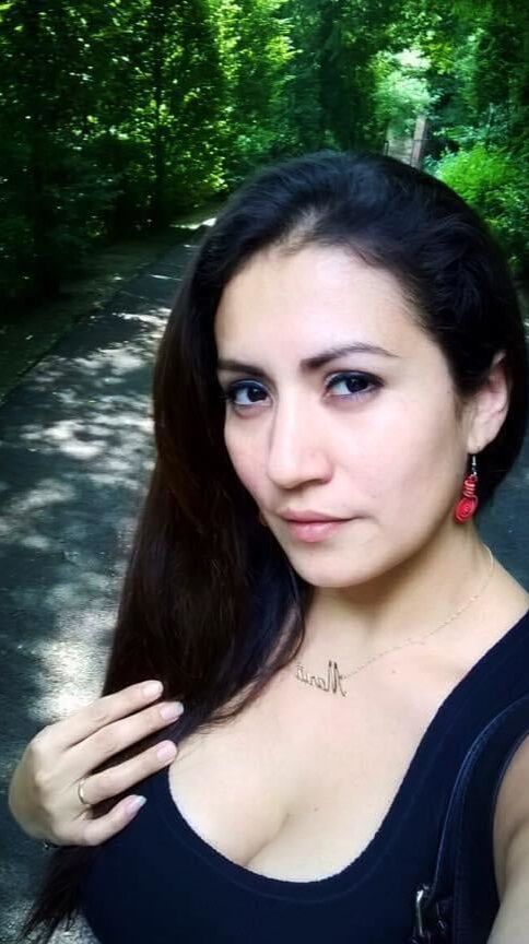 Mafer, a beautiful and fucking wife, to cum on her precious