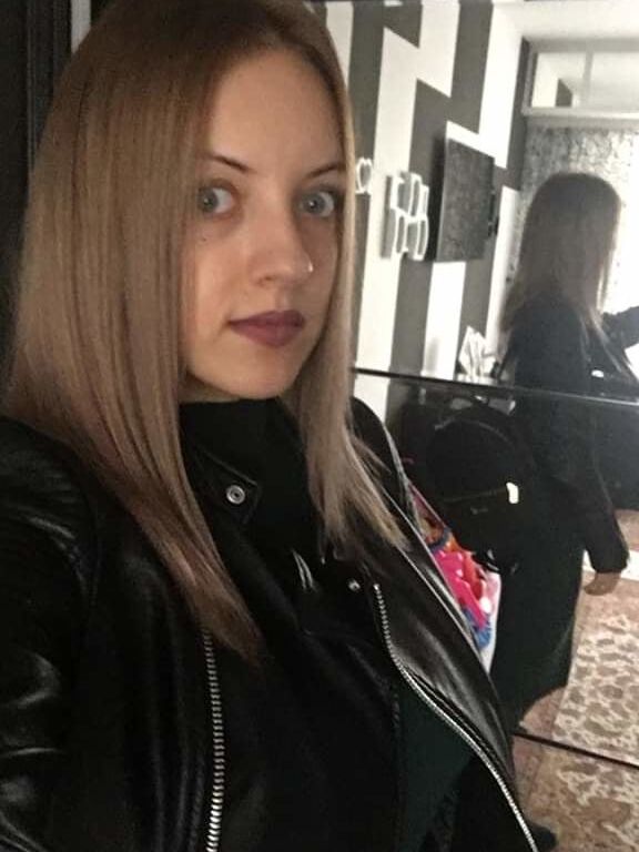 EMA Young mom sexy