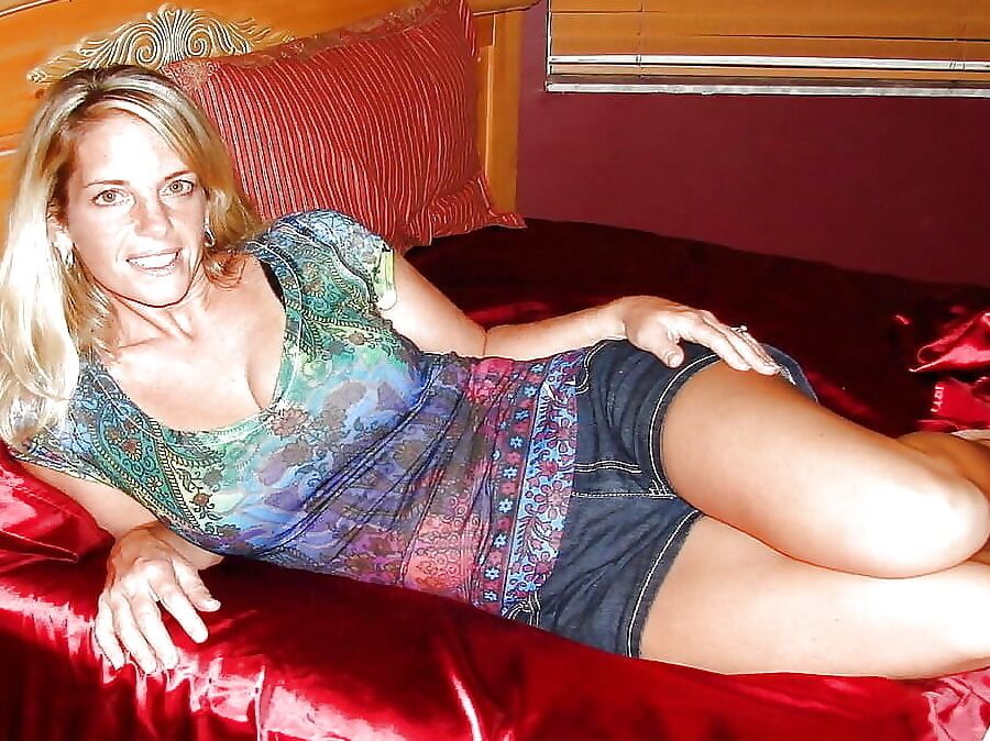busty blonde maria top huge