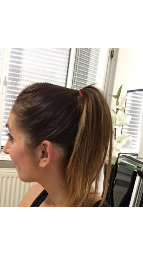 Une MILF Turque (A Turkish MILF)