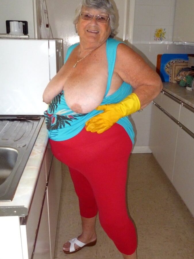 Older and hot (Flashing tits)