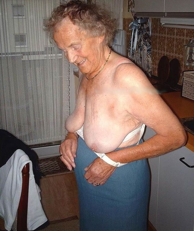 Tombul yasli anneler olgun kadin mature granny mom turk evli