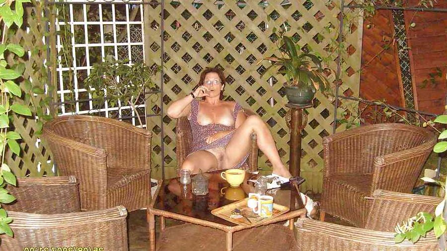 diane exhibition dans notre jardin et pipe