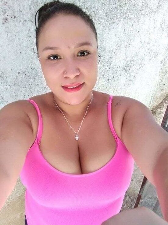 LINDAS TETOONAS LATINBUSTY