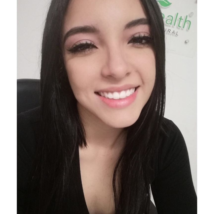 Vanessa, Mexicana, no desnuda, para masturbarse mirandola