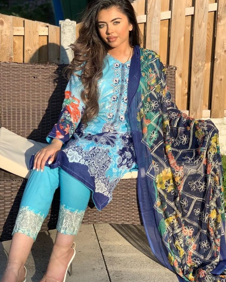 Sexy Paki sluts