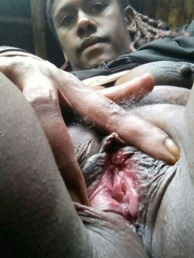 Collectors Item (Mailyn Makandao Moes Pain)