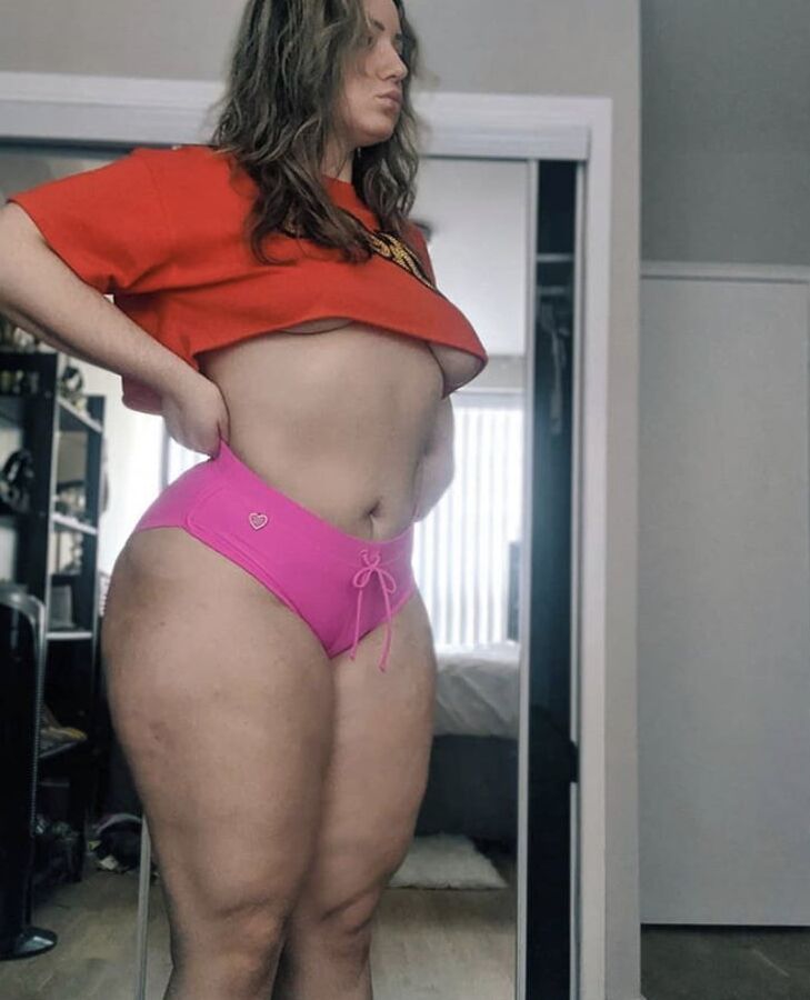 Anjadeee (none nude)
