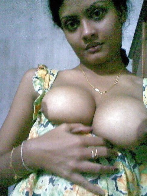 CDN - Sri Lankan New Leaked - (Half Naked)