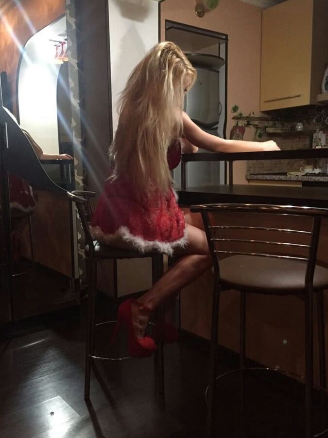 Blonde slut