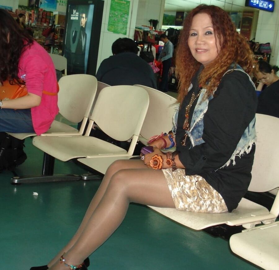 Street Pantyhose - Unaware Asians on the Street