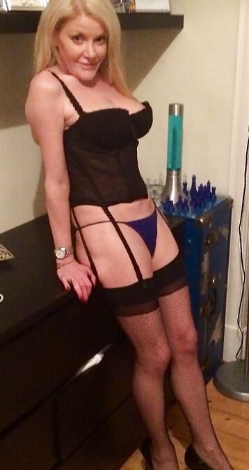 Sexy Mature Milfs
