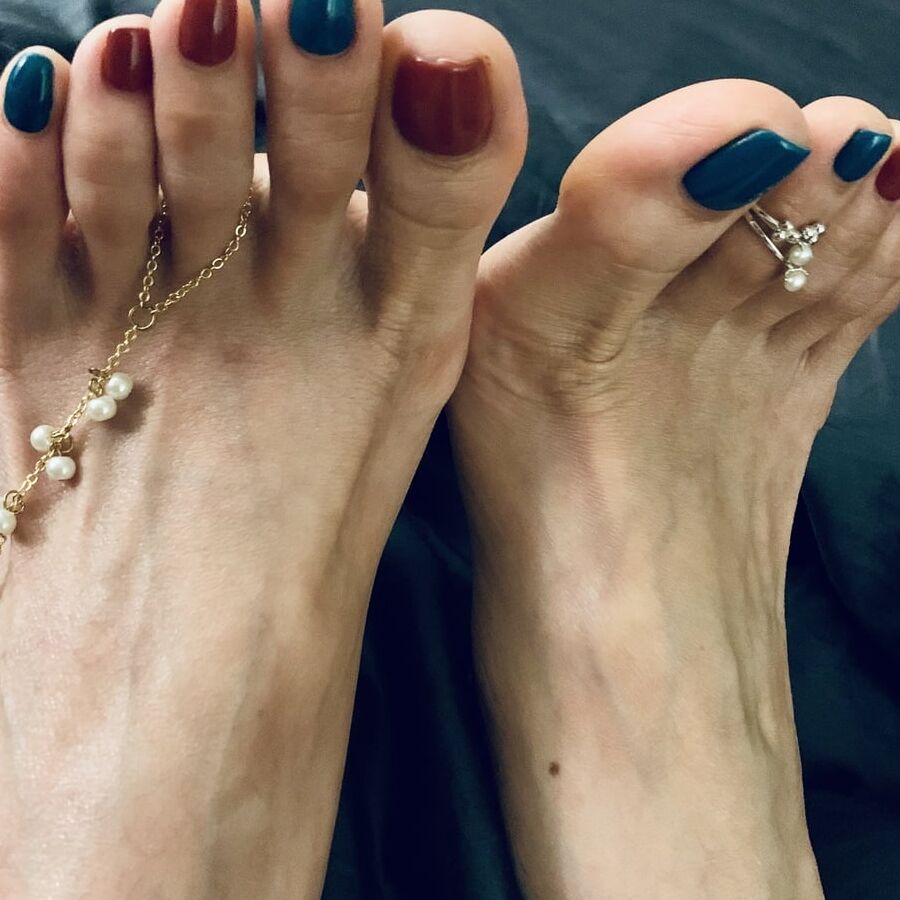 Asian wife feet &amp; toe rings &amp; anklets