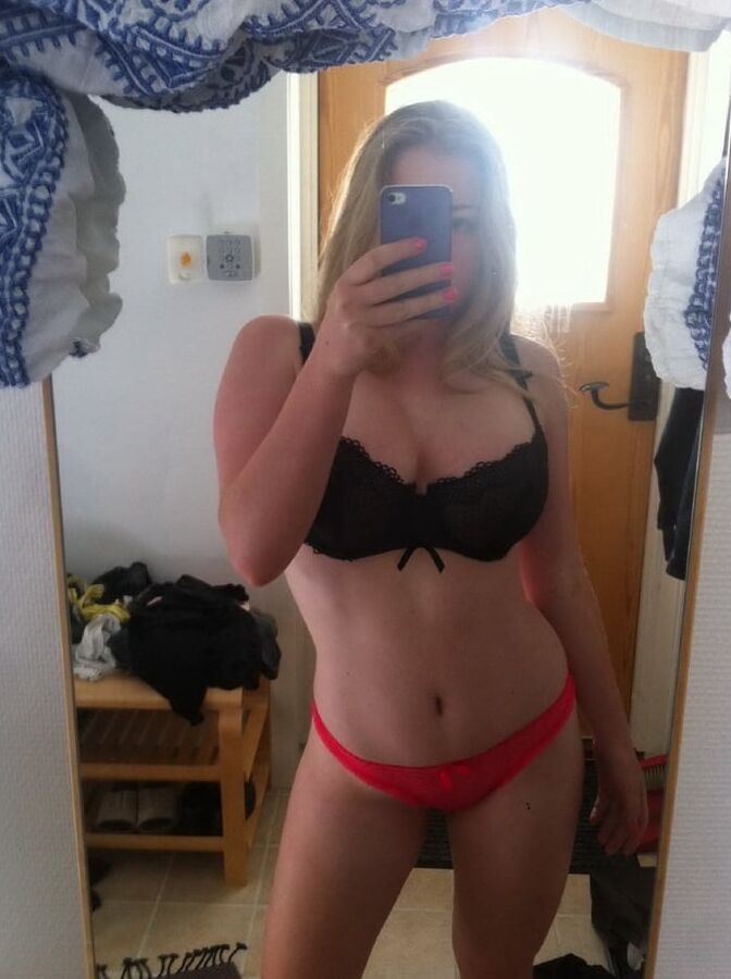 Amazing Blonde