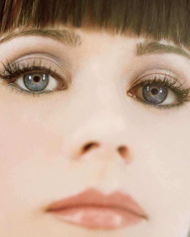 Celebrity Hot - Zooey Deschanel