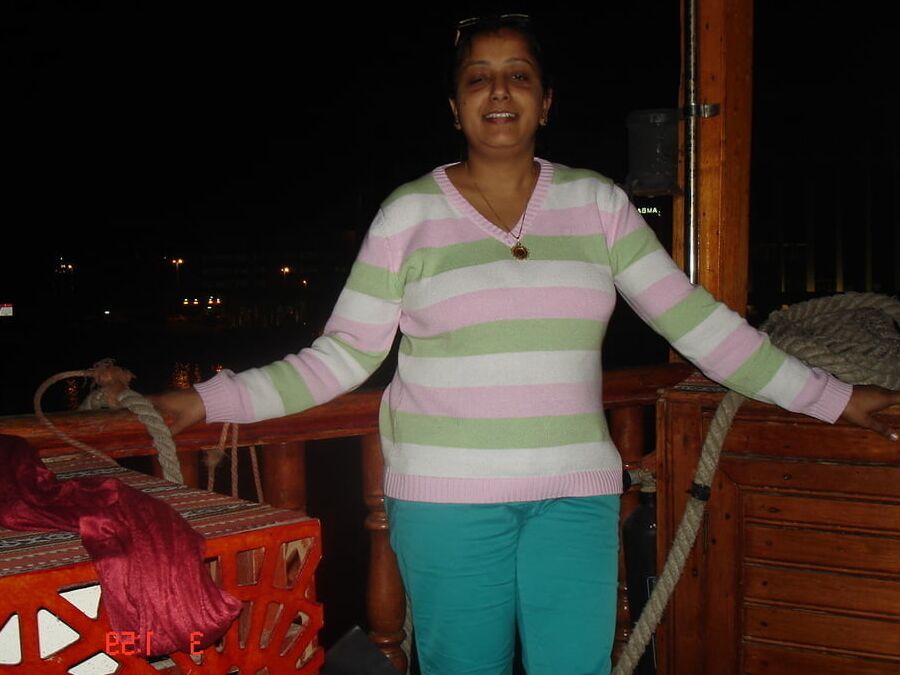 SHWETA I WHORE FROM SRI LANKA