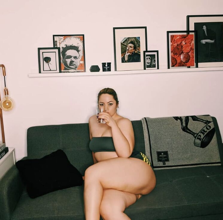 Anjadeee (none nude)