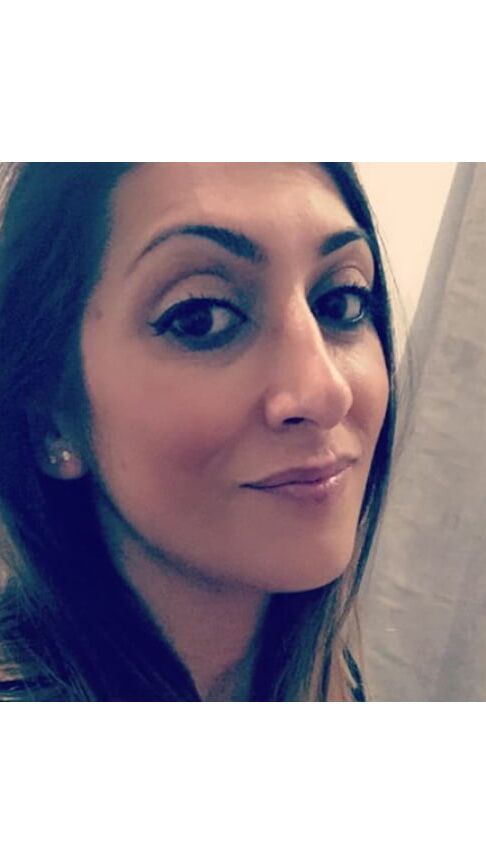 Une MILF Turque (A Turkish MILF)