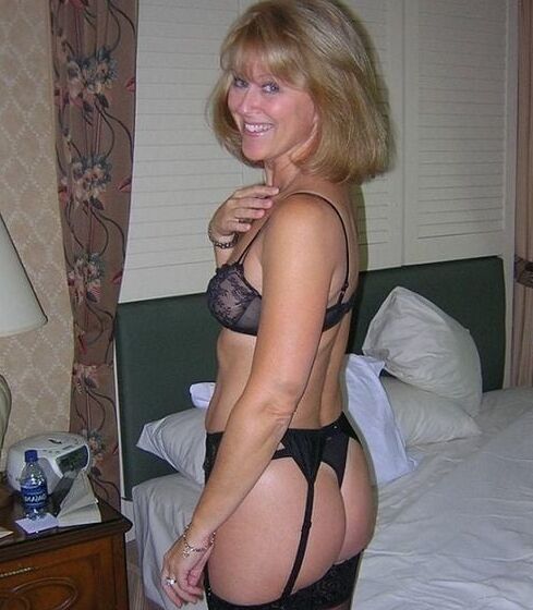 matures in lingerie