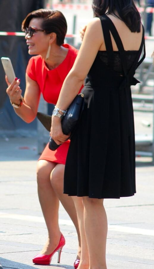 Street Pantyhose - Unaware Asians on the Street