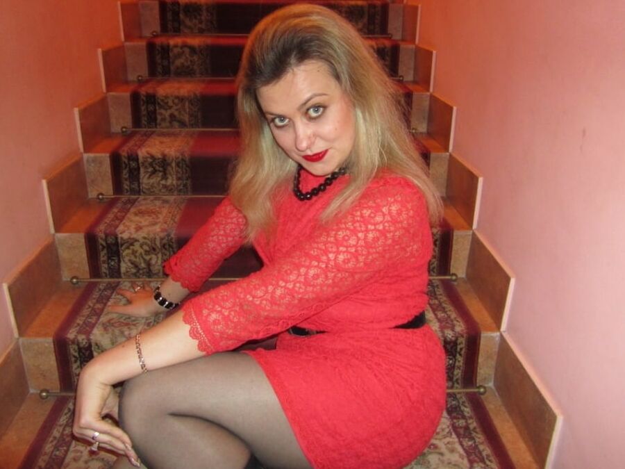 Lady in red