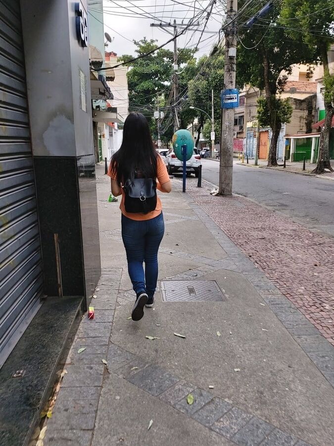 STREET TIGHT ASSES