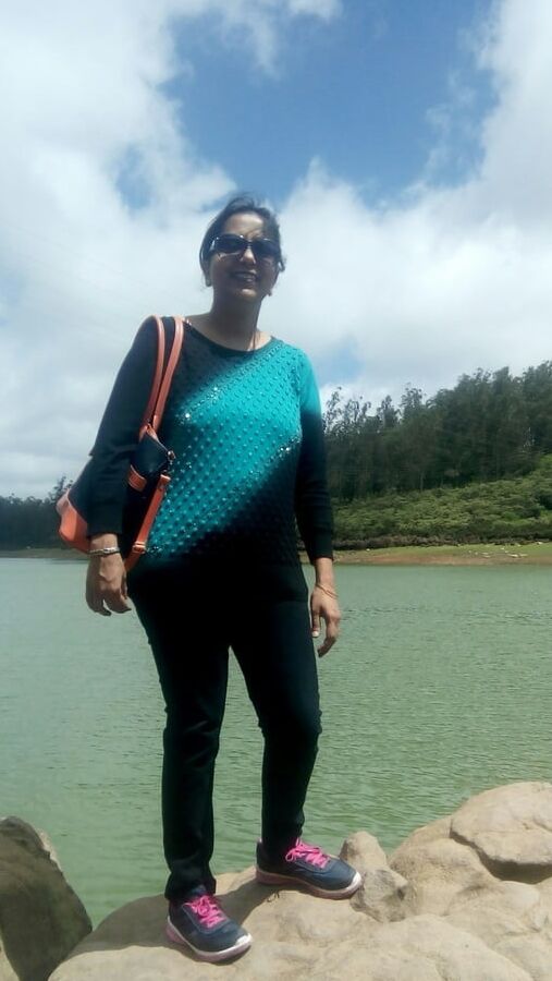 SHWETA I WHORE FROM SRI LANKA