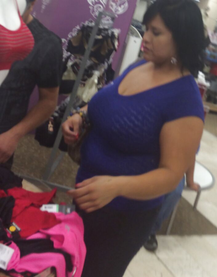 Julieta con enormes tetas