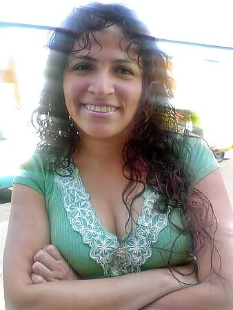 Une MILF Turque (A Turkish MILF)