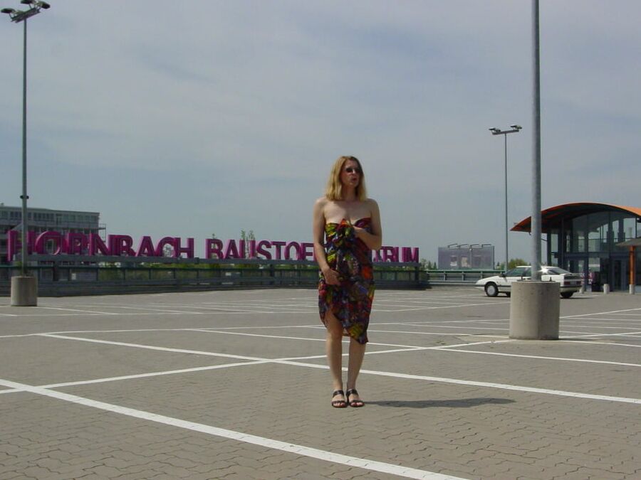 Marion exhibition wife from Germany