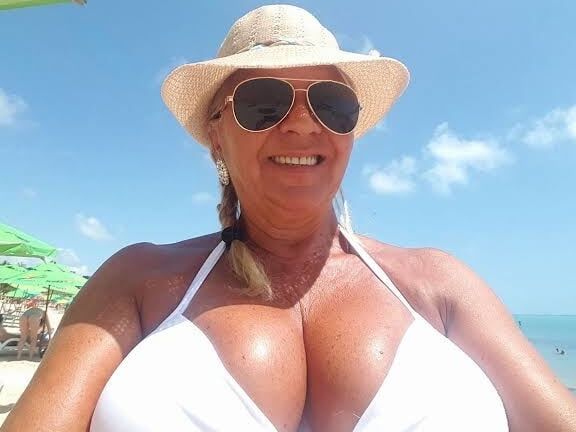 Garotas Gostosas Na Praia