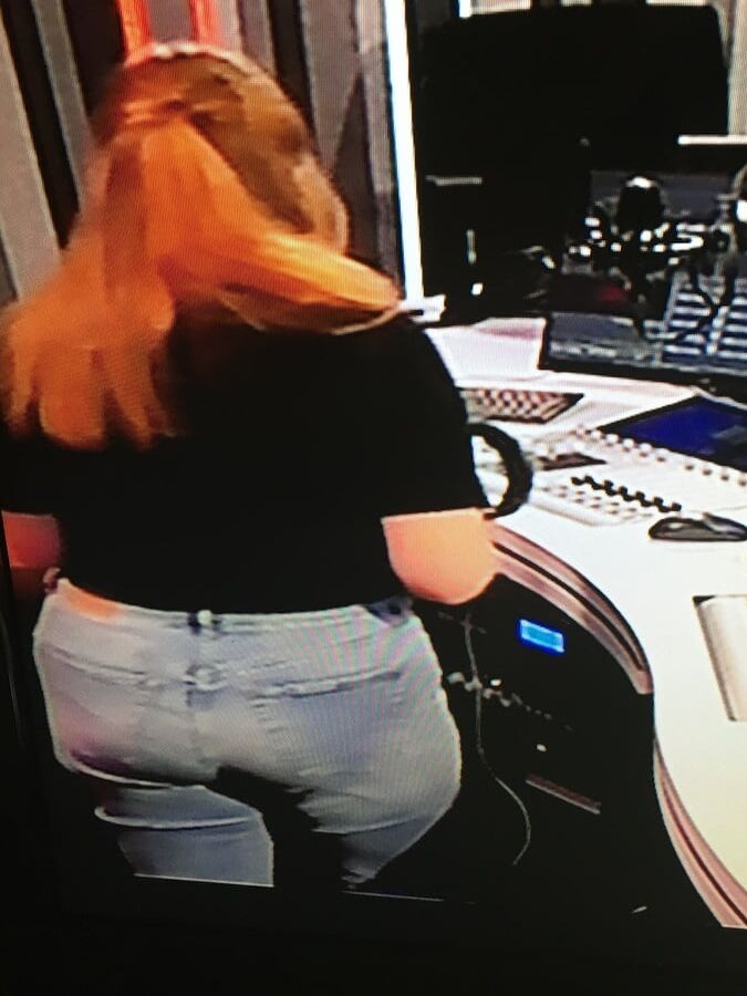 Sarah Qmusic vj Belgium