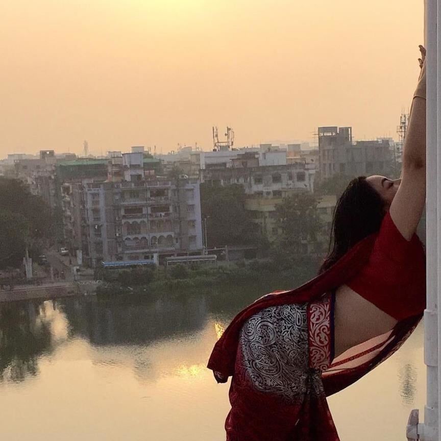 Hot Indian women in saree