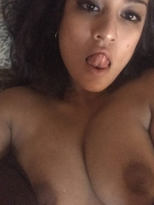 Bengali girl Aniqa UK