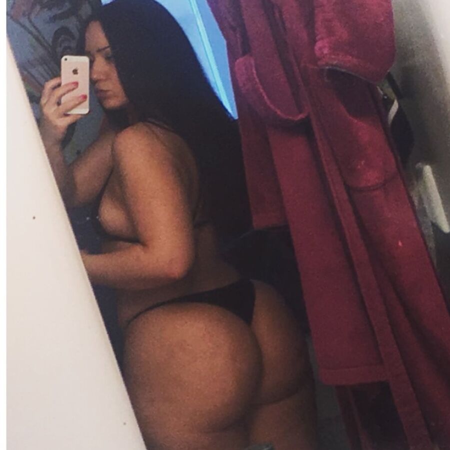 Anjadeee (none nude)