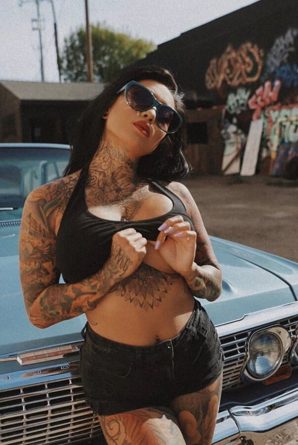 Cholas Hoodrats and Lowrider girls