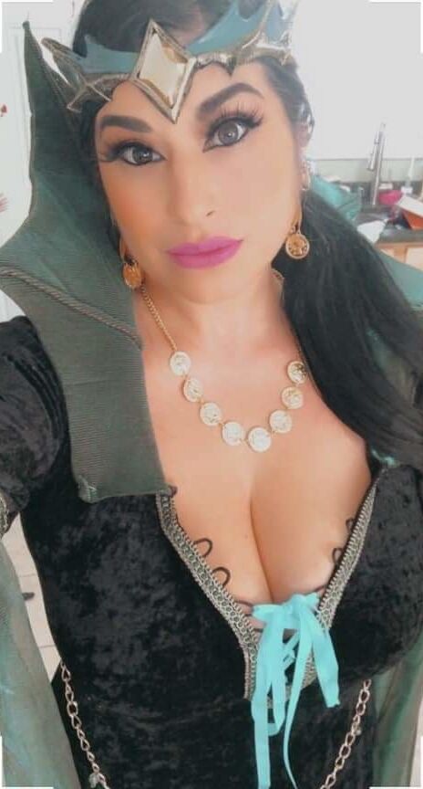 Hot Cousin
