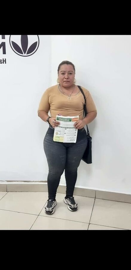 Jaquelin madura nalgona