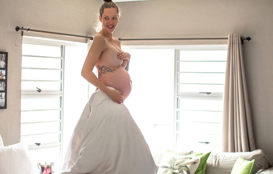 Pregnant amateur mix